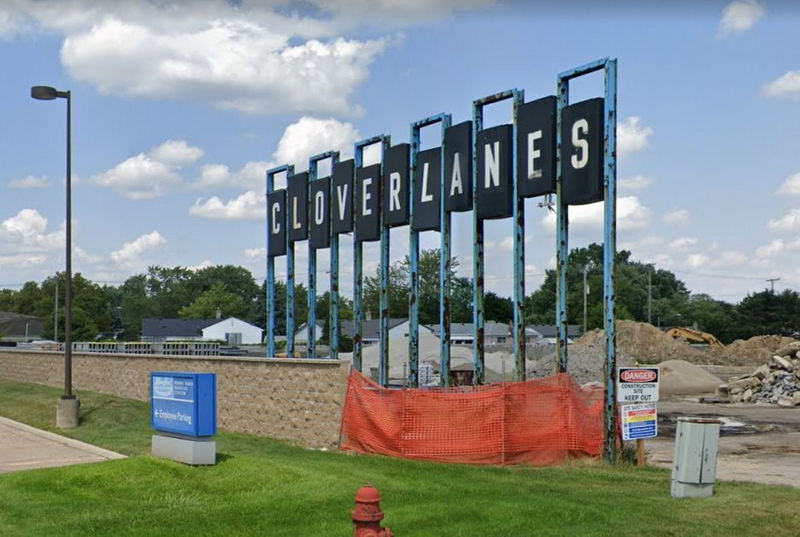 Cloverlanes Bowl - Street View